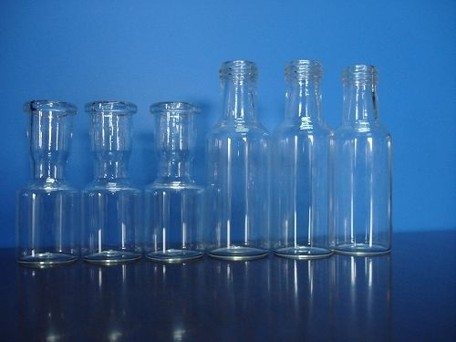 Clear and Amber Tubular Glass Vial for Pill Packing